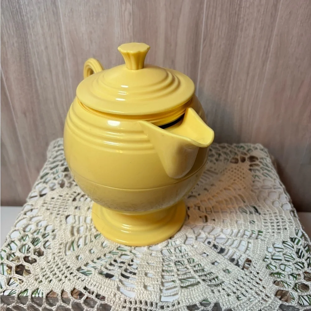 Fiesta Homer Laughlin Yellow Vintage Retro Coffee Teapot